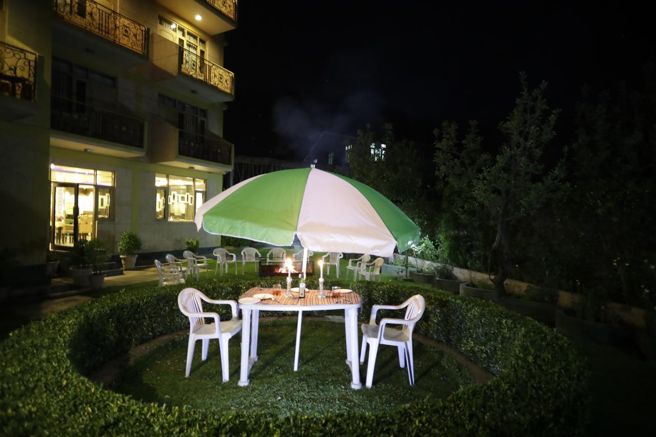 Hotel Park Paradise Manali Маналі Екстер'єр фото