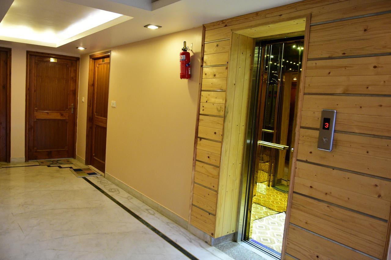Hotel Park Paradise Manali Маналі Екстер'єр фото